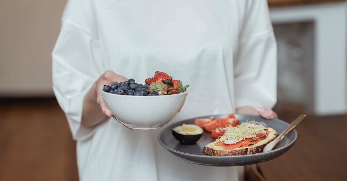 Dieta intuicyjna bez wyrzutów sumienia: 10 zasad, które pomogą Ci jeść w zgodzie ze sobą