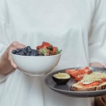 Dieta intuicyjna bez wyrzutów sumienia: 10 zasad, które pomogą Ci jeść w zgodzie ze sobą