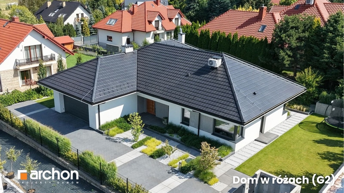 Dom w różach (G2) - parterowy dom z dużym salonem i garażem na dwa samochody