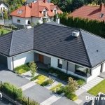 Dom w różach (G2) - parterowy dom z dużym salonem i garażem na dwa samochody